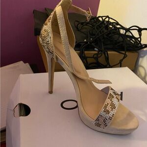 Gold & Silver Heels ! Size 6